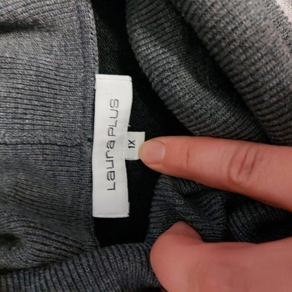 Beautiful midsleeve sweater - Picture 2 of 2